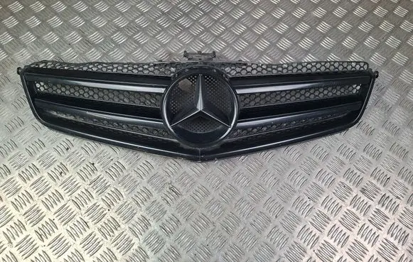Mercedes-Benz C AMG W204 Front bumper upper radiator grill A2048801083