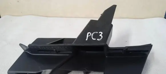 Mercedes-Benz E W212 Front bumper mounting bracket A2128852565