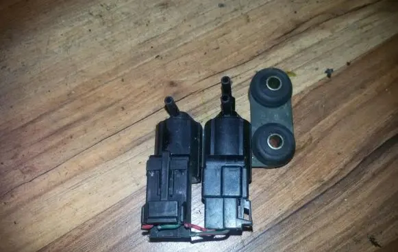 Mitsubishi Carisma Turbo solenoid valve k5t49680