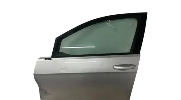Volkswagen Golf VII Front door