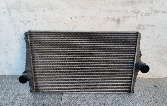 Volvo XC90 Intercooler radiator 30748808