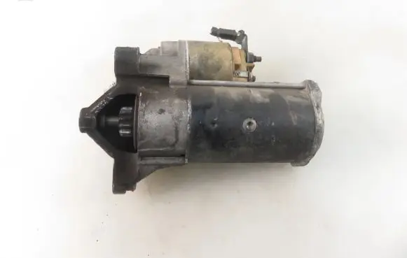 Peugeot 406 Starter motor D7R26
