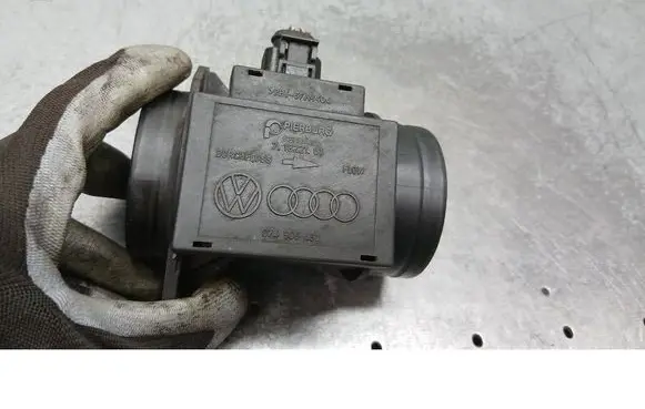 Audi A4 S4 B5 8D Mass air flow meter 074906461
