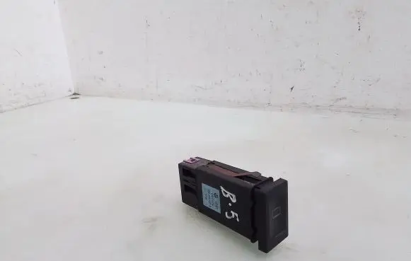 Windscreen/window heater switch