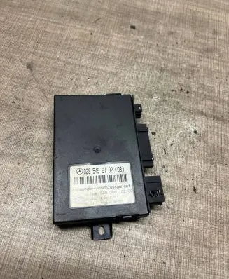 Mercedes-Benz C W203 Tow bar trailer control unit/module A0295456732