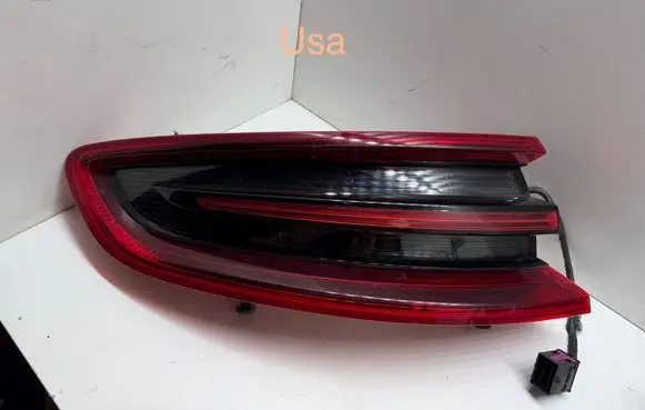 Porsche Macan (95B) Rear/tail lights 01149903 95B945095E AS00000008085