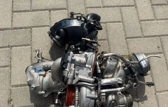 Mercedes-Benz E W213 Supercharger AL0083 A6560900380