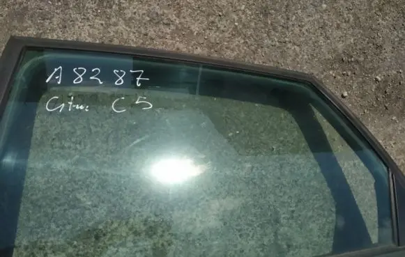 Citroen C5 Rear door window glass