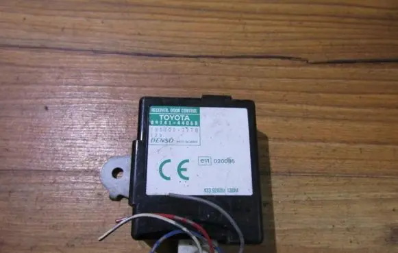Toyota Avensis Verso Other control units/modules 8974144060 151300-7220