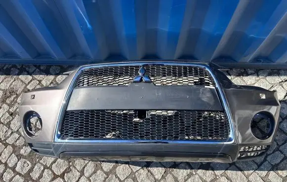 Mitsubishi Outlander Front bumper 6400D092