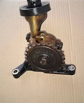 Mercedes-Benz S W126 Oil pump 1171810001