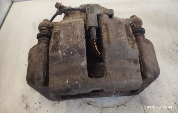 Mercedes-Benz C W204 Front brake caliper 288X25