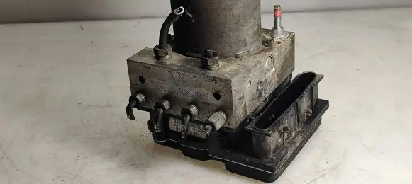 Toyota Auris 150 ABS Pump 4454002060 0265235065 07050477383