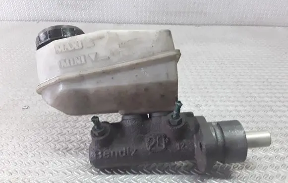 Renault Megane I Master brake cylinder 7700828034