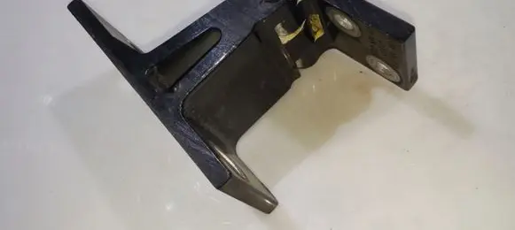 Audi A8 S8 D2 4D Front door upper hinge 4D0831401