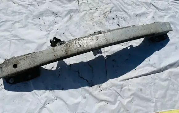 Renault Laguna III Front bumper cross member