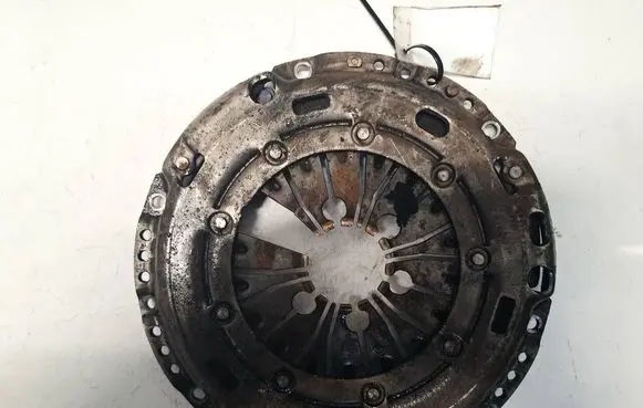 Volkswagen PASSAT B6 Pressure plate 