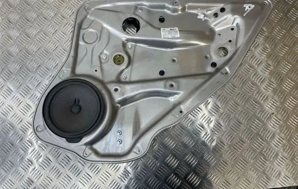 Mercedes-Benz E W212 Rear door lock A0997300235