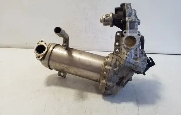 Ford Ranger EGR valve cooler GK2Q9F464AF GK2Q9U438AH