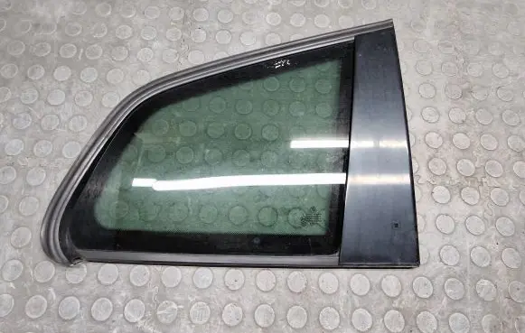 BMW X3 E83 Rear side window 51363413916
