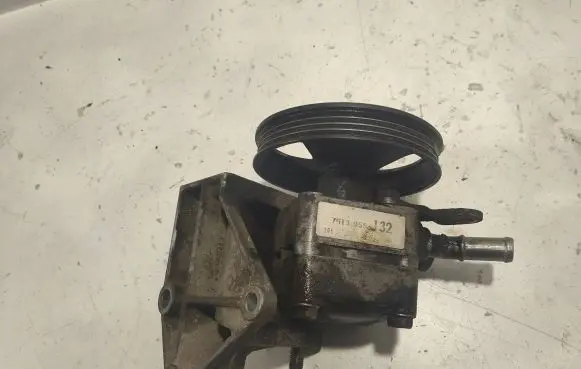Nissan Primera Power steering pump 7613955132 7613955