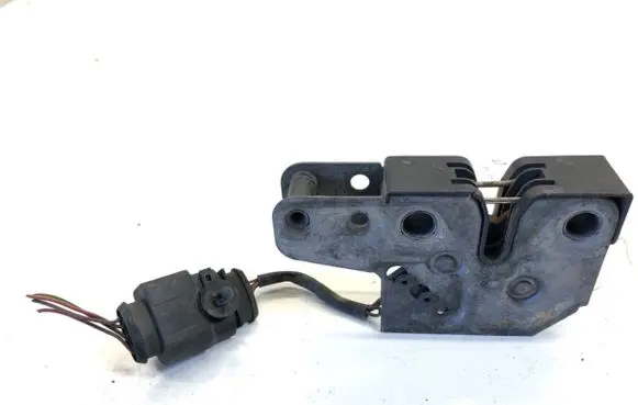 Volkswagen Touareg I Engine bonnet/hood lock/catch 