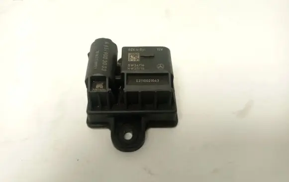 Mercedes-Benz C W205 Glow plug pre-heat relay A6519003003