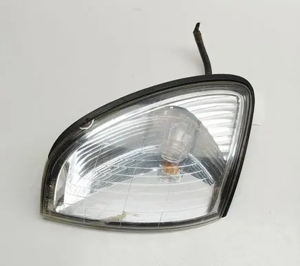 Toyota Land Cruiser (J100) Front indicator light 8151160490