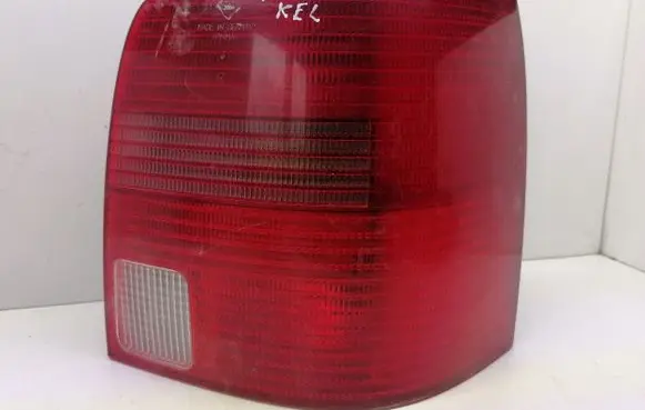 Volkswagen PASSAT B5 Rear/tail lights 3B9945112F