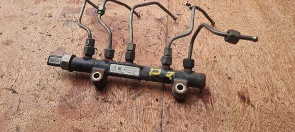 Volvo S40 Fuel main line pipe 9685297580