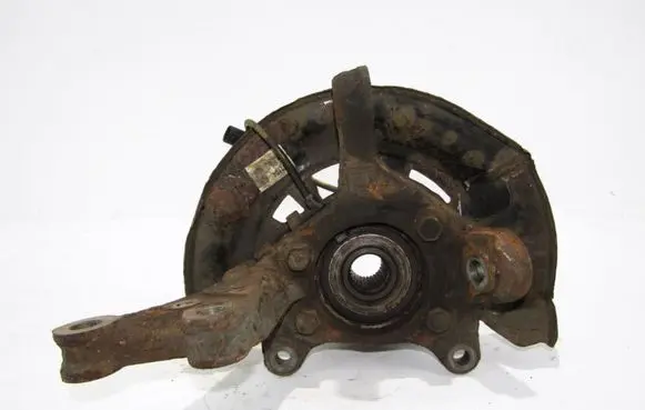 Toyota Avensis T270 Front wheel hub