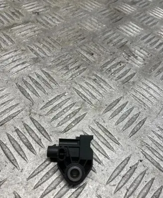 Mercedes-Benz C W205 Airbag deployment crash/impact sensor A2139051300