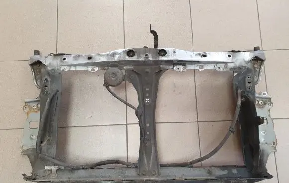 Subaru Outback (BS) Radiator support slam panel