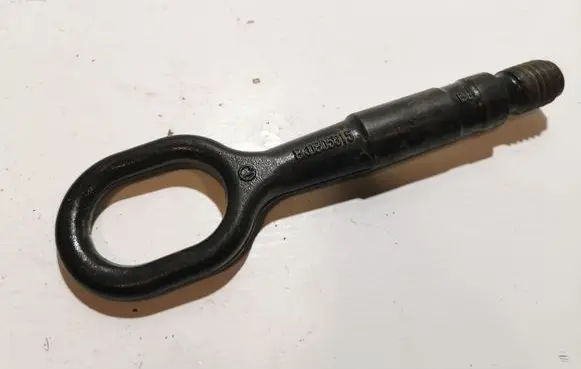 Skoda Octavia Mk2 (1Z) Towing hook eye 8K0805615