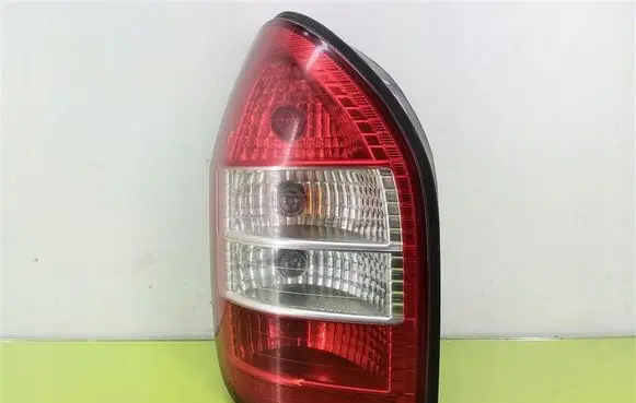 Opel Zafira A Rear/tail lights 62280