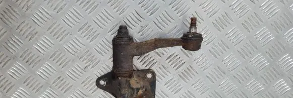 Daihatsu Feroza Steering rack mounting bracket 