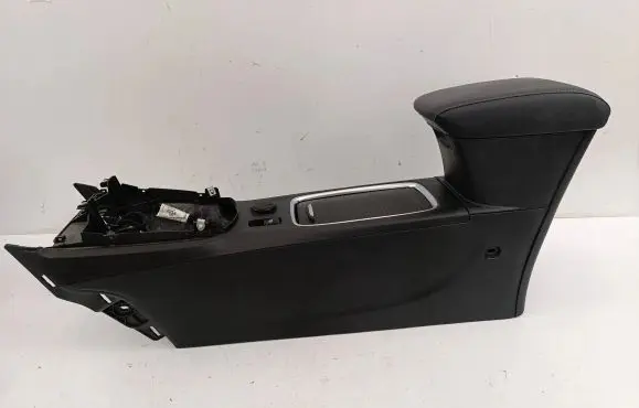 Opel Astra K Armrest 2553384