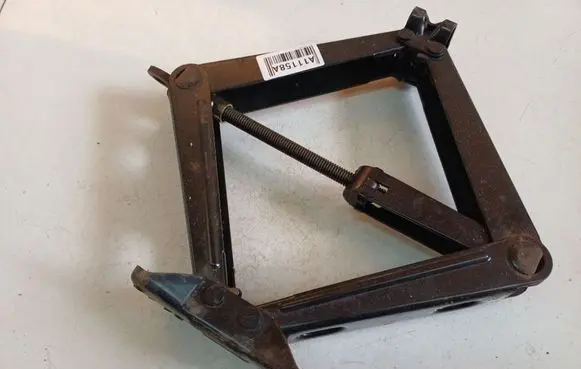 Opel Astra H Lift Jack 