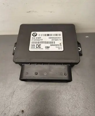 BMW 5 F10 F11 Hand brake control module 6862808 23122010 32620294A