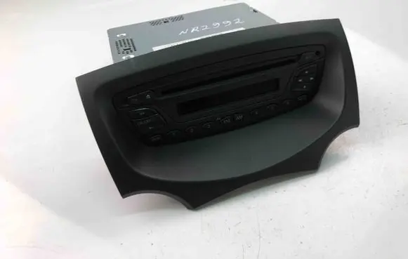 Radio/CD/DVD/GPS head unit