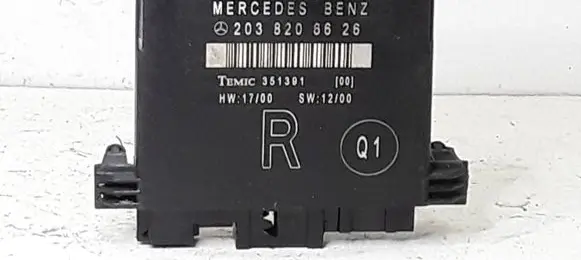Mercedes-Benz C W203 Door control unit/module 2038206626 351391