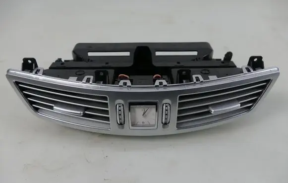 Mercedes-Benz S W221 Dash center air vent grill A2218300954