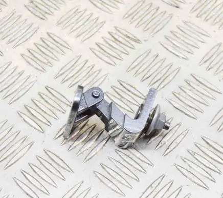 Volkswagen Tiguan Rear door lower hinge