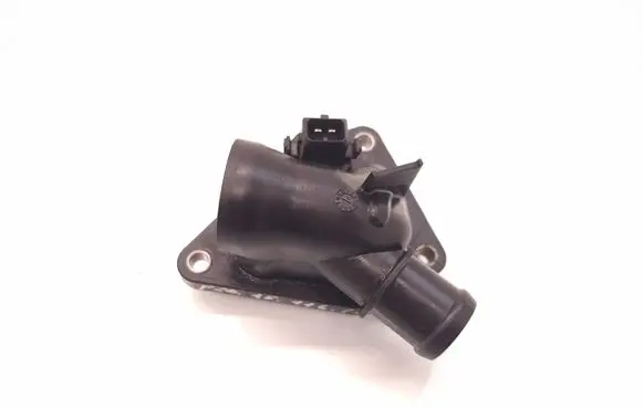BMW 1 F20 F21 Engine coolant pipe/hose 7600586 18645010