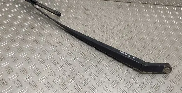 Toyota Urban Cruiser (XP110) Windshield/front glass wiper blade 