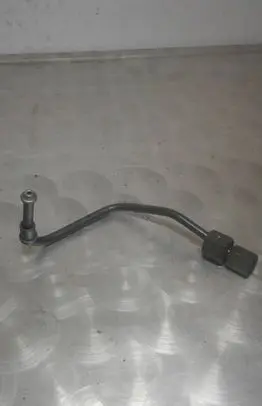 Opel Vectra C Fuel injector supply line/pipe 55206517