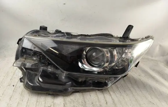 Toyota Auris E180 Headlight/headlamp 8115002K30 90070908