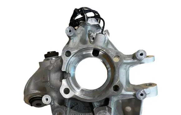 BMW X5 G05 Rear wheel hub spindle/knuckle 6876654 6876652