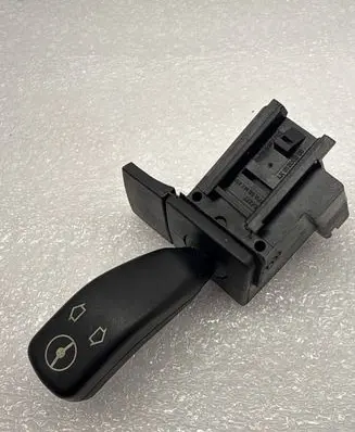 BMW 5 E39 Steering wheel adjustment switch 8373901 LK01800000