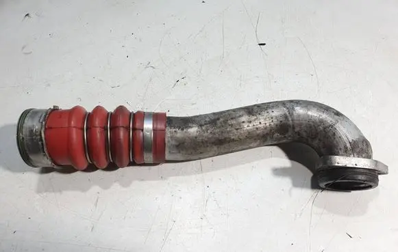Intercooler hose/pipe